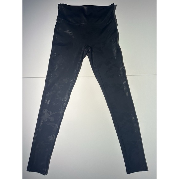 SPANX Faux Leather Camo Leggings Black Matte Petite Small - Picture 8 of 8